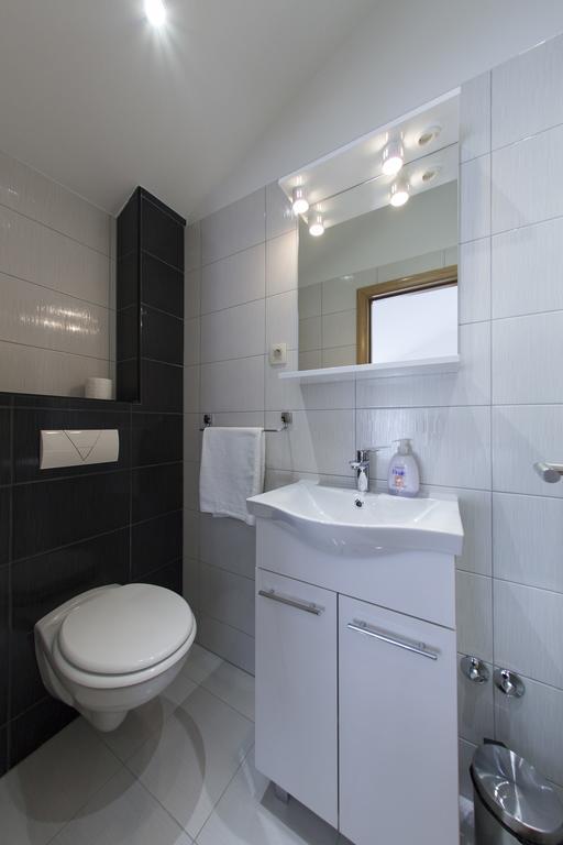 Villa Klara Guest House Башка-Вода Экстерьер фото